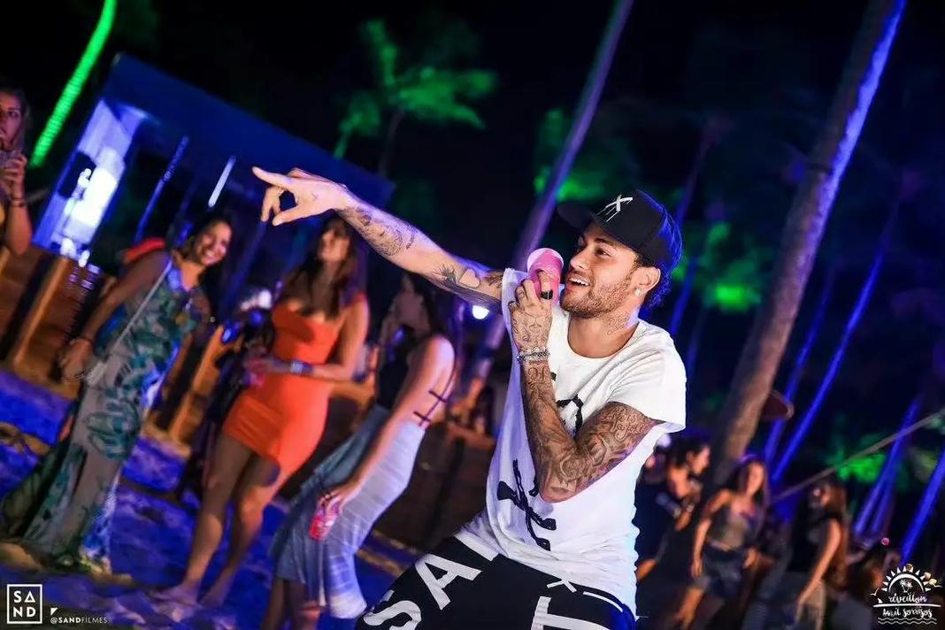 巴黎圣日耳曼姆巴佩梅开二度