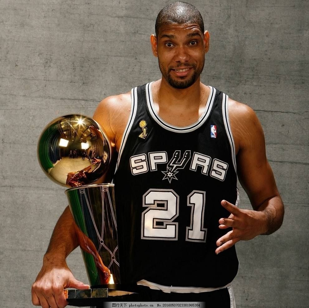 [德甲]穆勒德甲告别！奥利塞、凯恩传射 拜仁4-0霍芬海姆