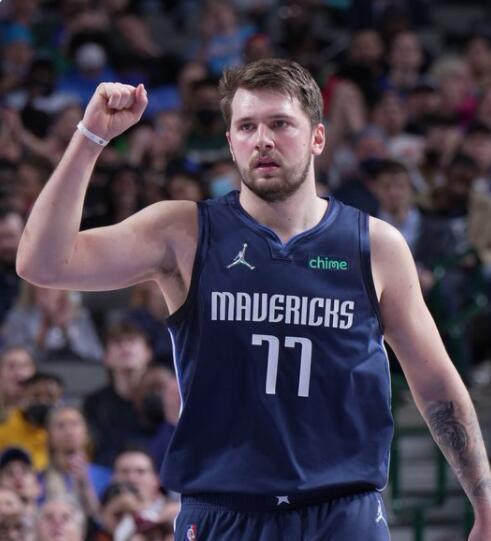 洛杉矶天使队在失去大谷后的首个赛季战绩惨淡，球队老板再次传出转手意愿