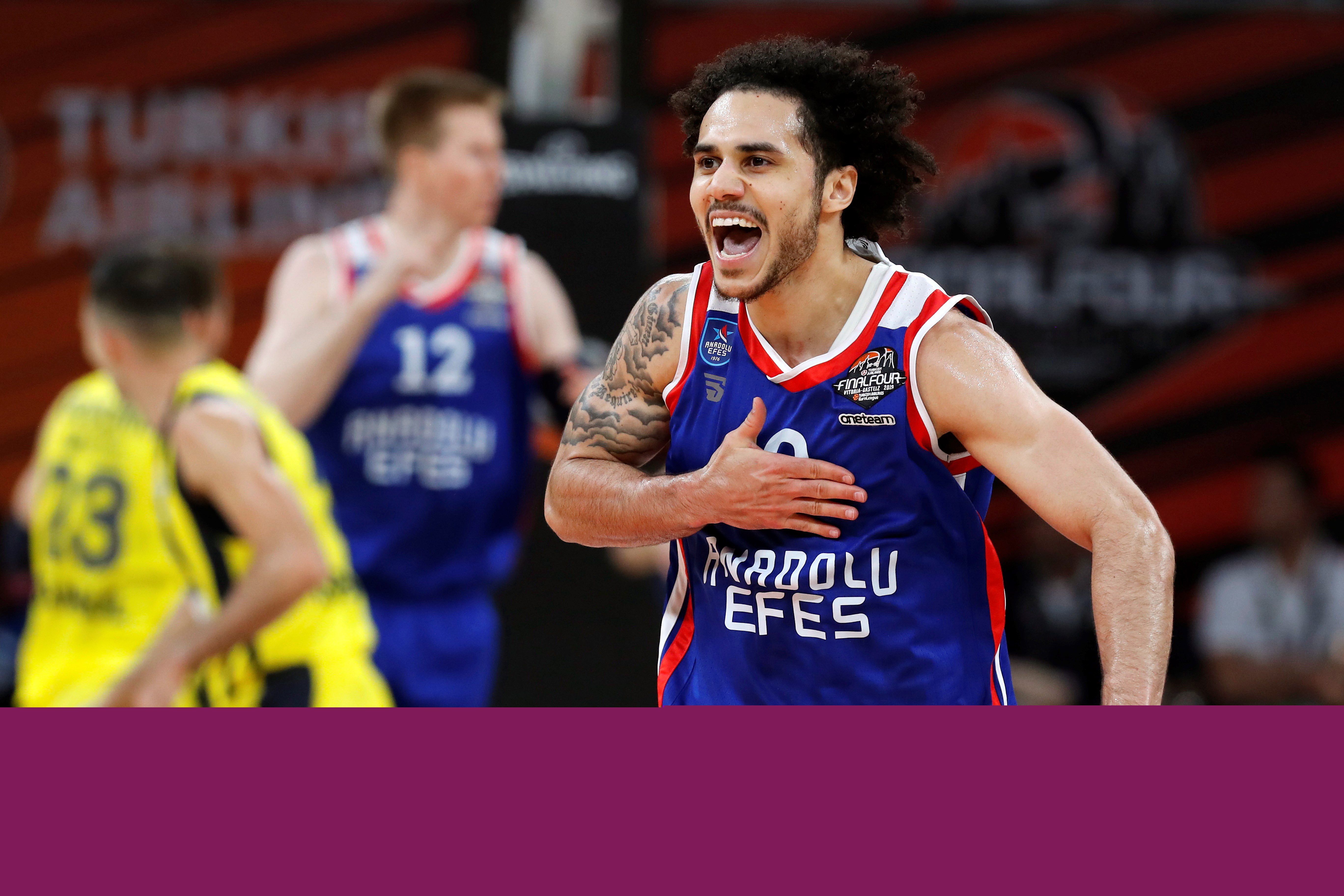 伯恩利vs曼联：凯尔-沃克、布罗亚首发，布鲁诺-费尔南德斯、卡塞米罗出战