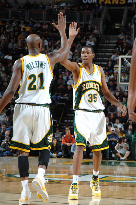 保级大战！深圳vs南通首发：安永佳 杜加利奇领衔