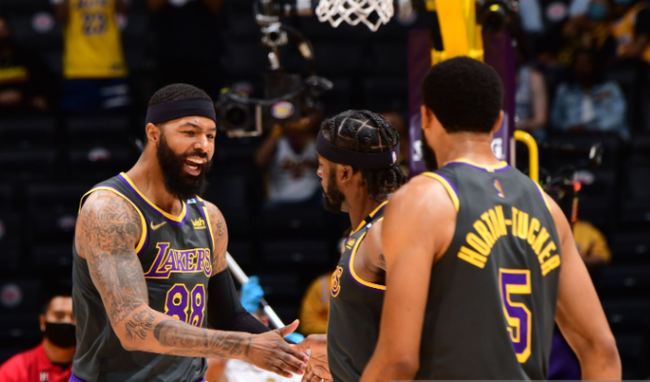 [图]莱昂纳德35分哈登32+10 快船擒黄蜂近12战10胜