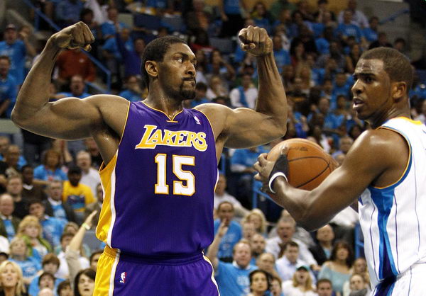 详解棒球规则中的“合法投手板”站位细节