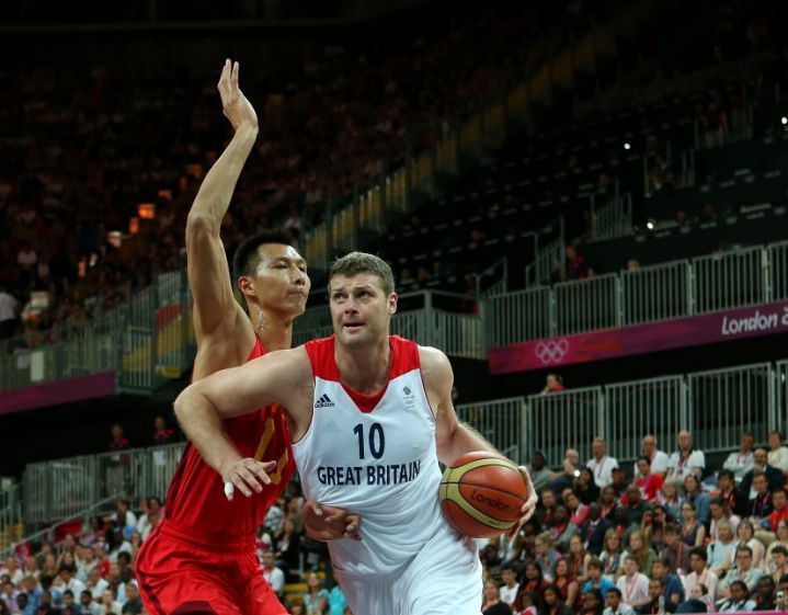 阿莱克斯·罗德里奎兹在 2003 年季后转会纽约洋基，与基特组建了史上最豪华的左侧内野