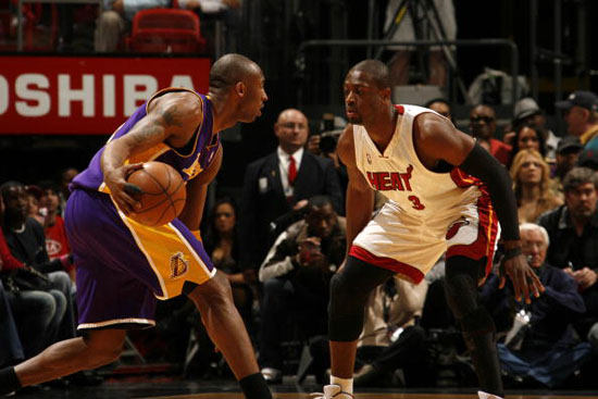 欧冠1／8决赛对阵：皇马将战马竞；巴黎遭遇利物浦