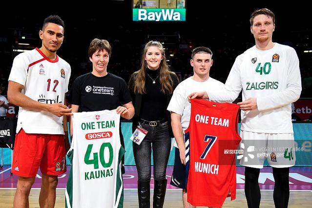 雷迪克：我们球员希望打出自己的风格，我也希望他们审时度势